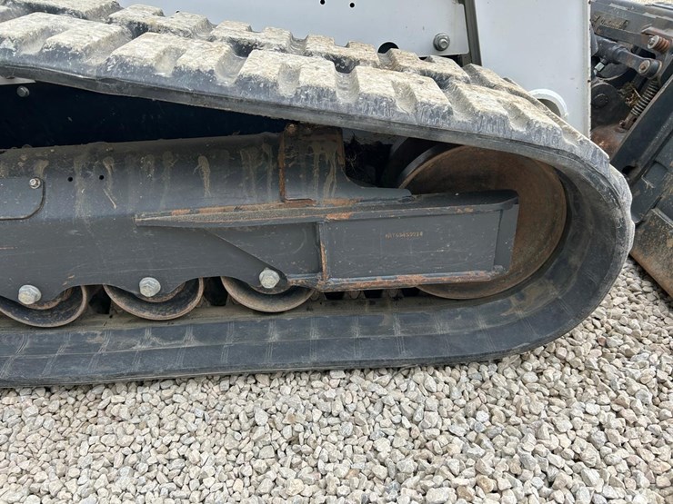 2024-bobcat-t770-image-14