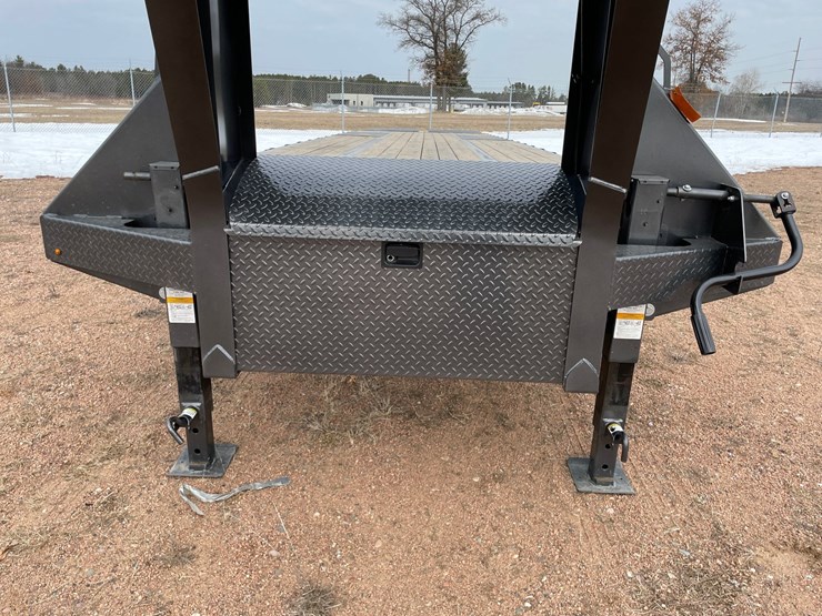 2025-diamond-c-image-12