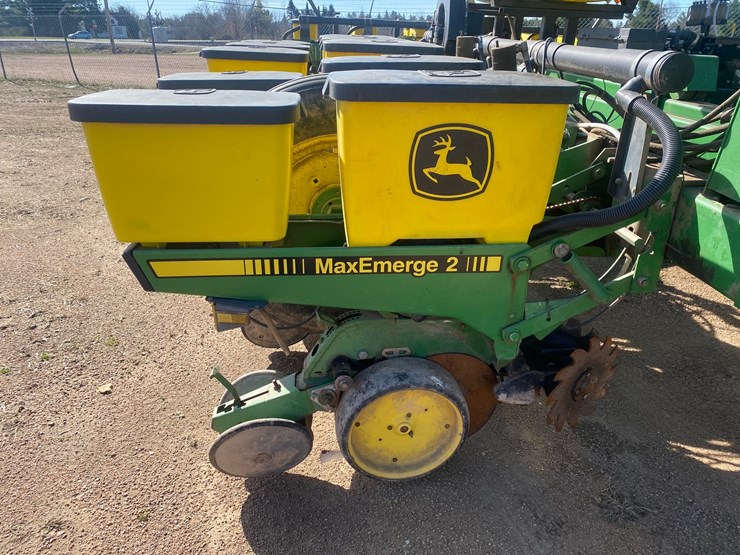 john-deere-7200-image-17