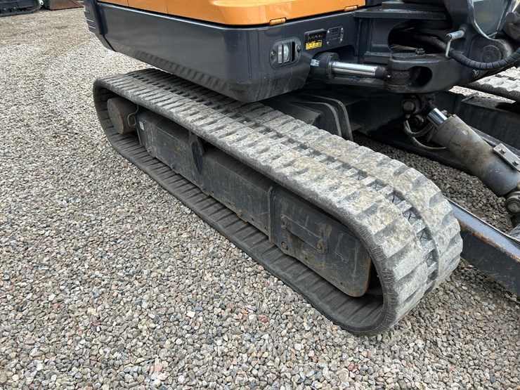 2019-case-cx57c-image-11