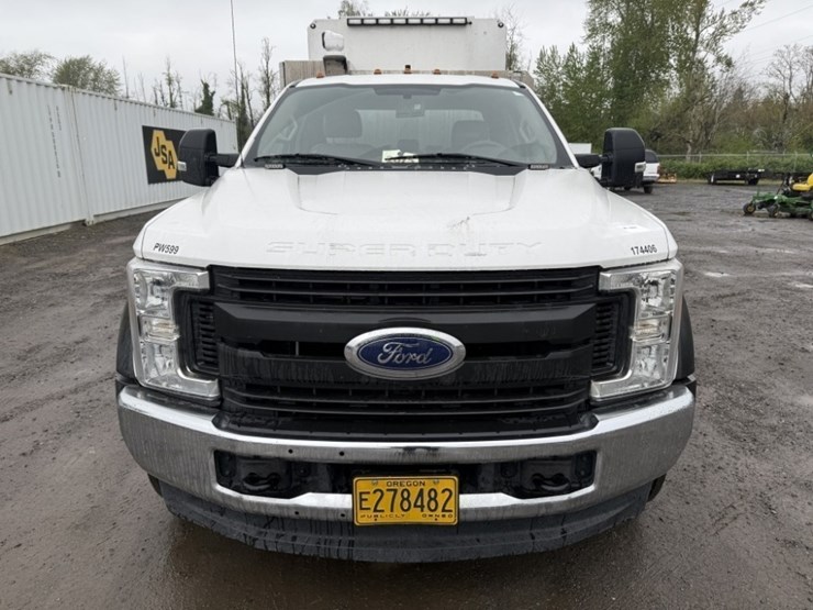 2017-ford-f550-sd-image-8
