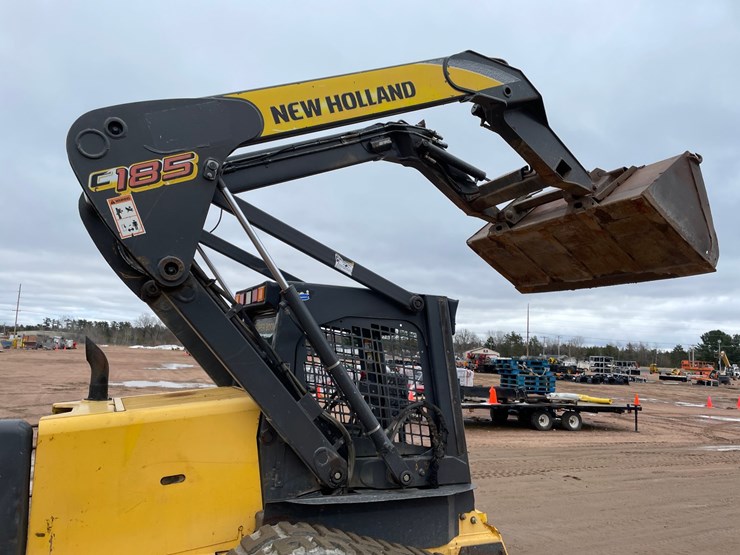 2007-new-holland-c185-image-49