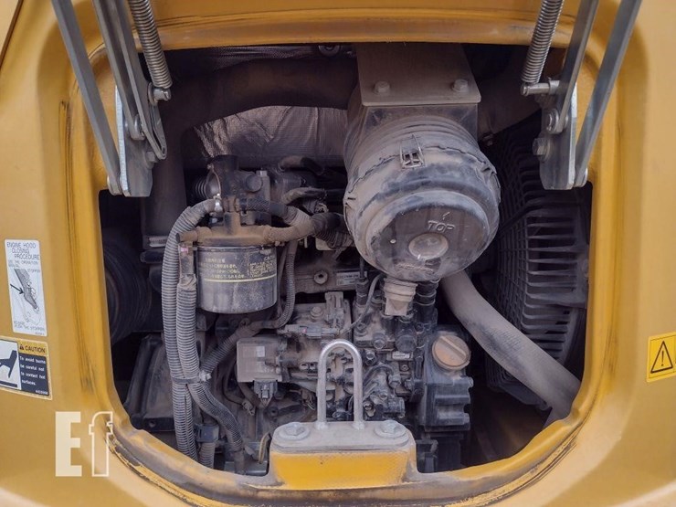 2020-deere-35g-image-39
