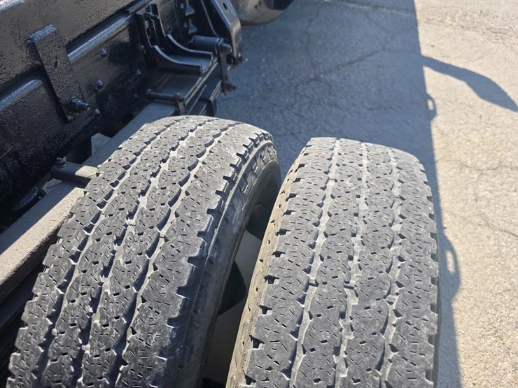 2019-chevrolet-silverado-3500-image-69