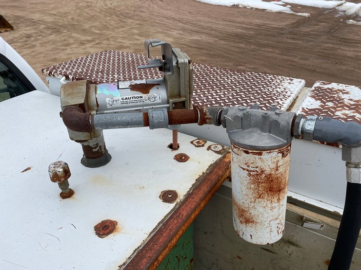 2004-ford-f550-image-22