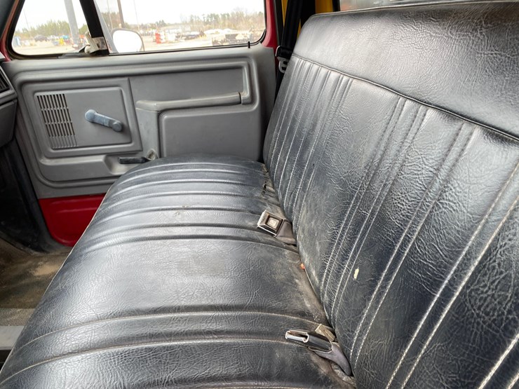 1995-ford-f700-image-36