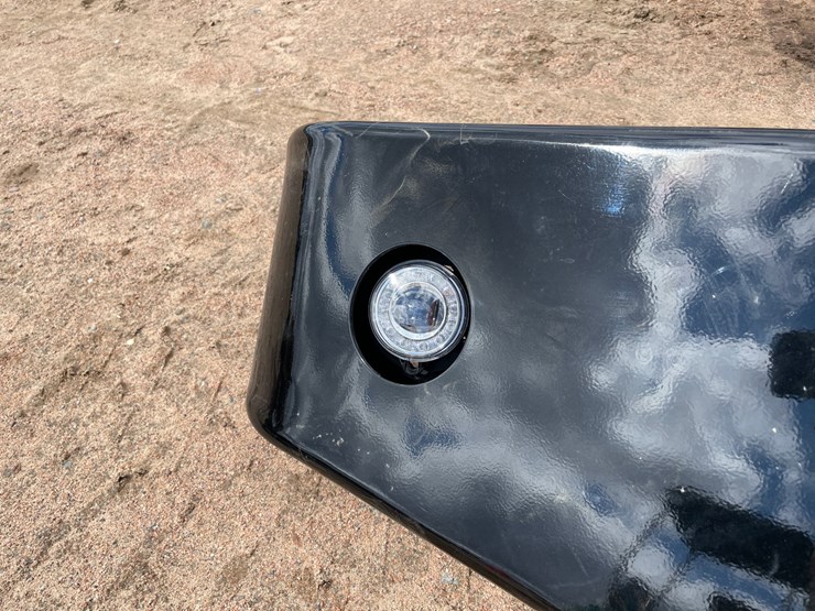 freightliner-108sd-image-3