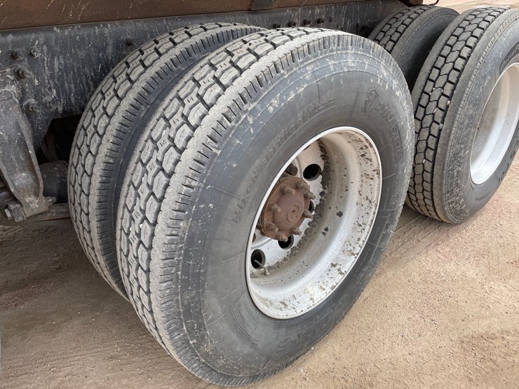 2005-caterpillar-c13-image-34