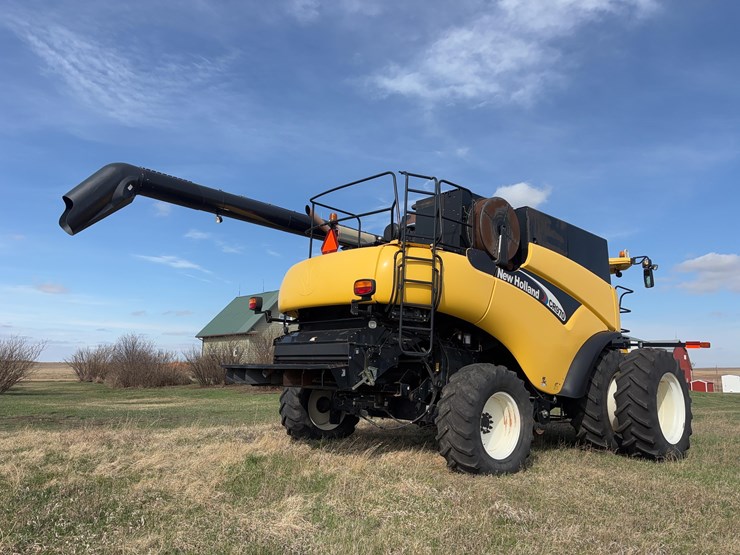 2006-new-holland-cr970-image-5