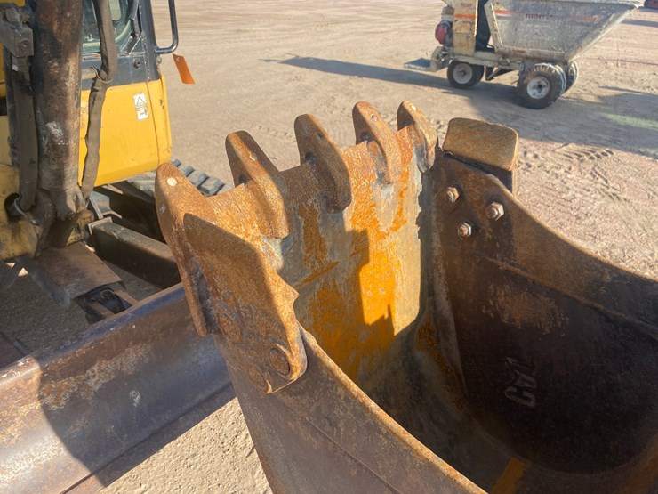 caterpillar-303c-cr-image-13