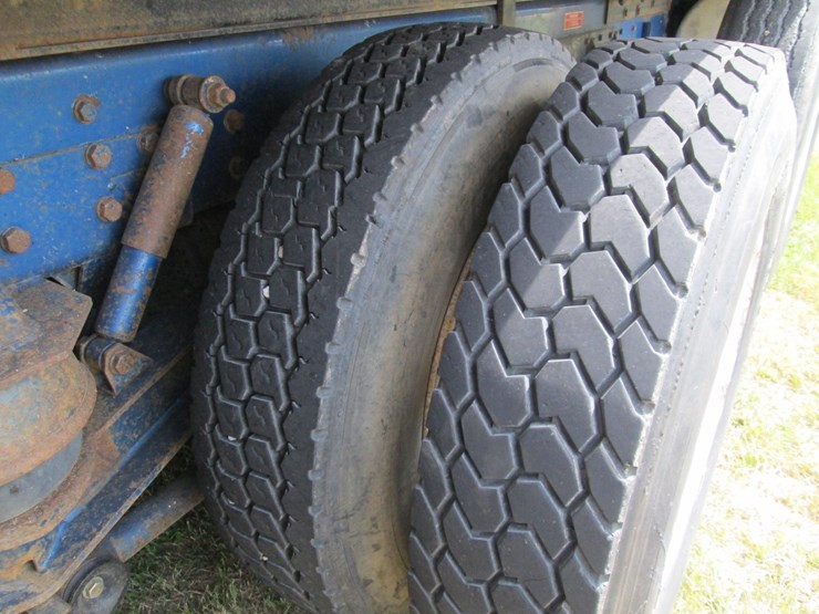 1999-caterpillar-c12-image-17