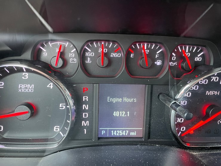 2015-chevrolet-silverado-2500-image-37