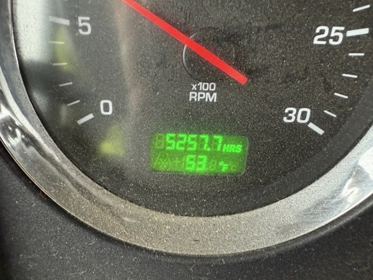 2015-kenworth-t440-image-27