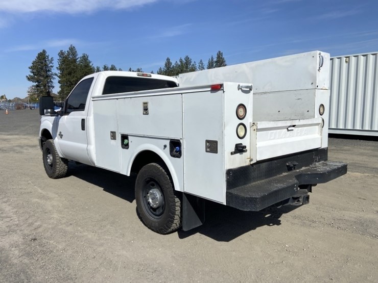 2014-ford-f250-xl-image-3