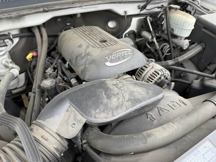 2006-chevrolet-silverado-3500-image-12