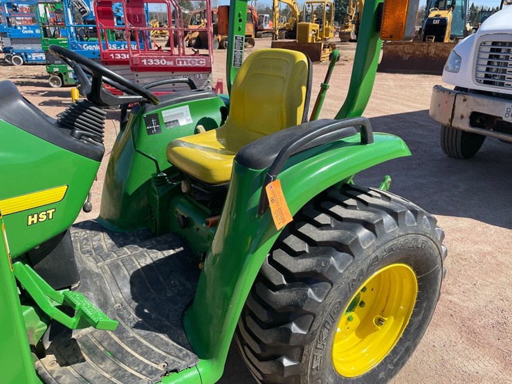 john-deere-4200-image-13