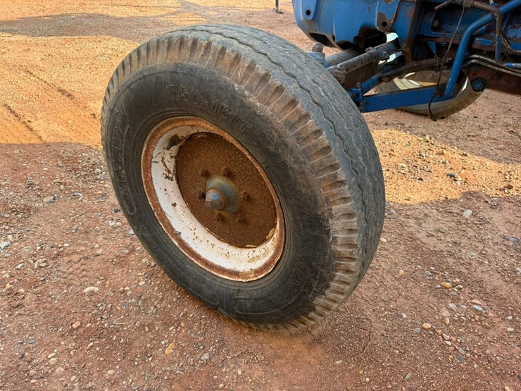 1990-ford-6610-image-8