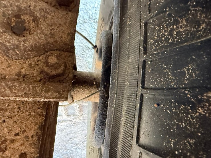 1995-ford-350-image-13