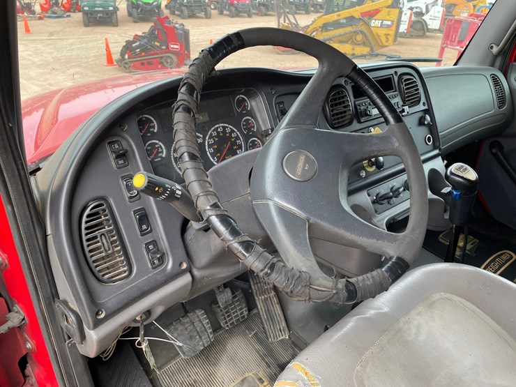 2005-caterpillar-c13-image-49