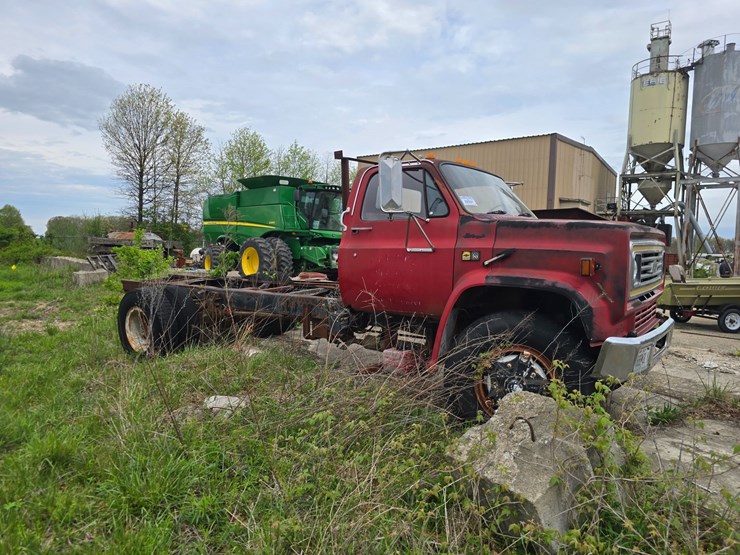 #22527-•-1982-chevrolet-c70-truck-(nonrunner)-image-10