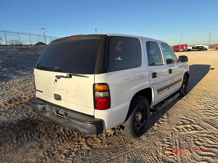 2006-chevrolet-tahoe-image-2