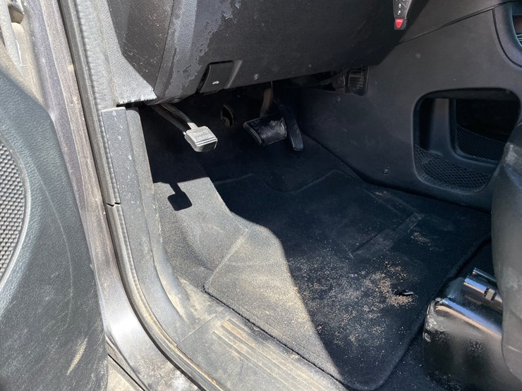 2017-dodge-grand-caravan-image-36