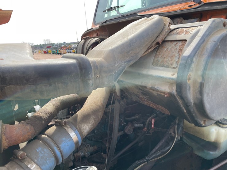 1995-international-2554-image-41