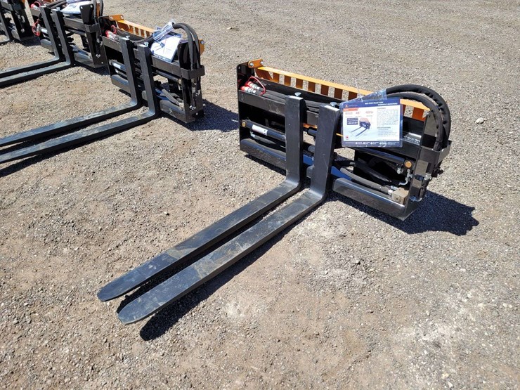 wolverine-pfa-11-3300g-pallet-fork-hydraulic-adjustable-image-2