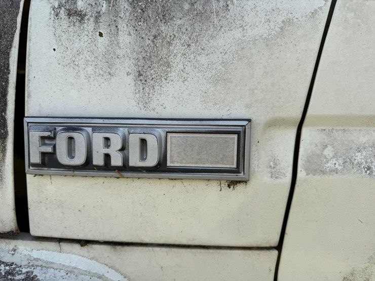 1982-ford-f700-image-33