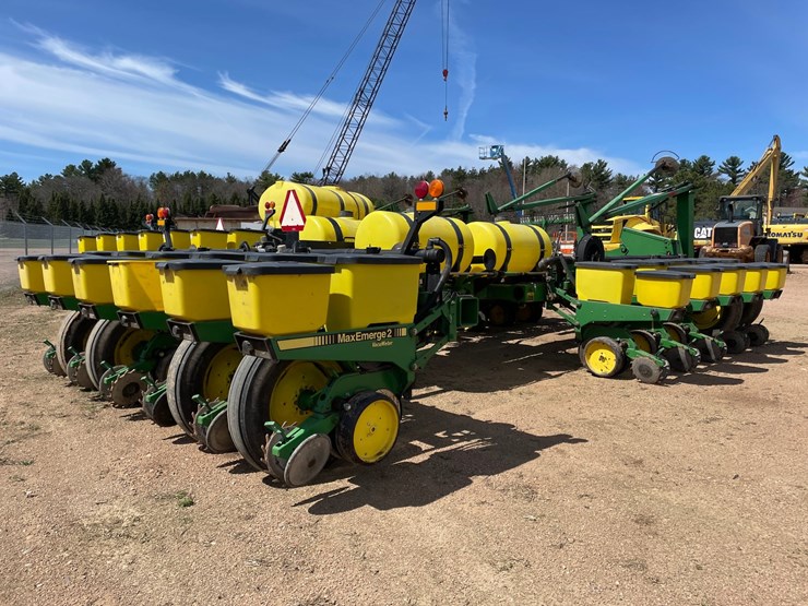 john-deere-7200-image-5