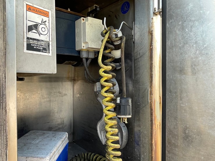 1994-walker-tanker-image-16