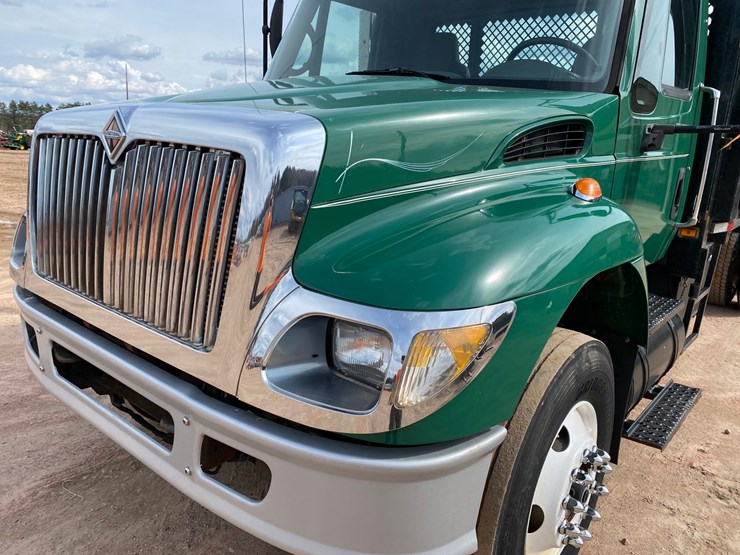 2003-international-7400-image-10