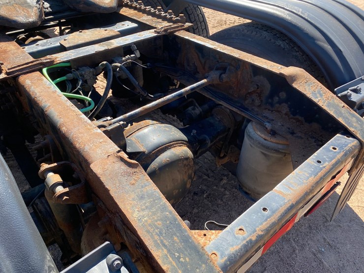 2007-caterpillar-c13-image-27