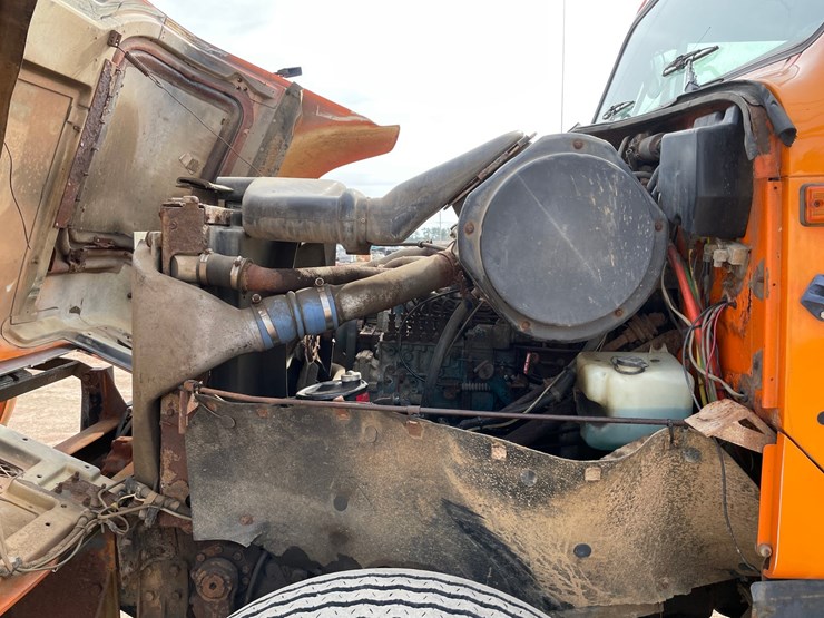 1995-international-2554-image-37