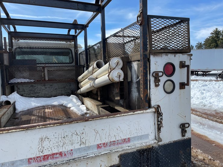 2002-international-4700-image-22