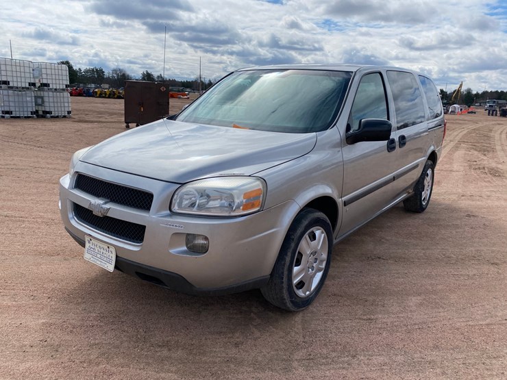 2008-chevrolet-uplander-image-1