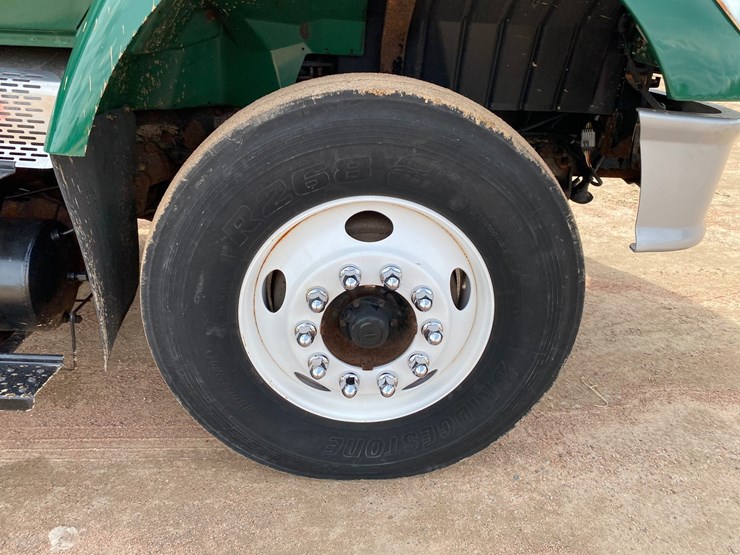 2003-international-7400-image-31