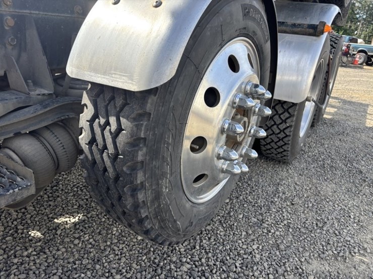 2023-international-hx520-image-9