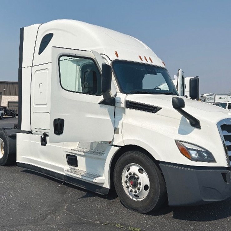 2022 FREIGHTLINER CASCADIA 126