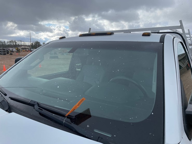 2015-chevrolet-silverado-2500-image-11