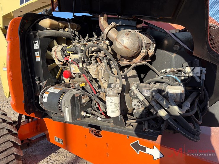 2015-jlg-600aj-image-15