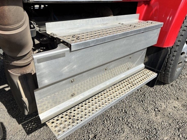 2023-international-hx520-image-29