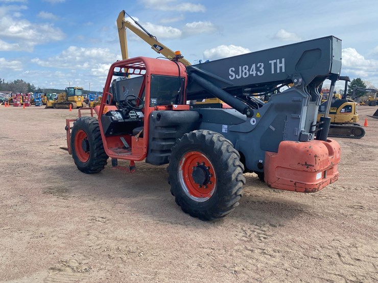 #1306-•-2018-skyjack-8,000lb-telehandler-image-12