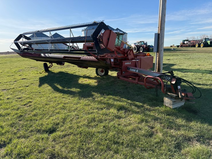 case-ih-8220-image-1