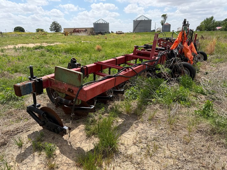 case-ih-5300-image-4