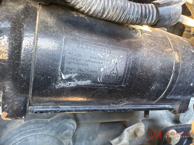 2018-genie-gth1056-image-9