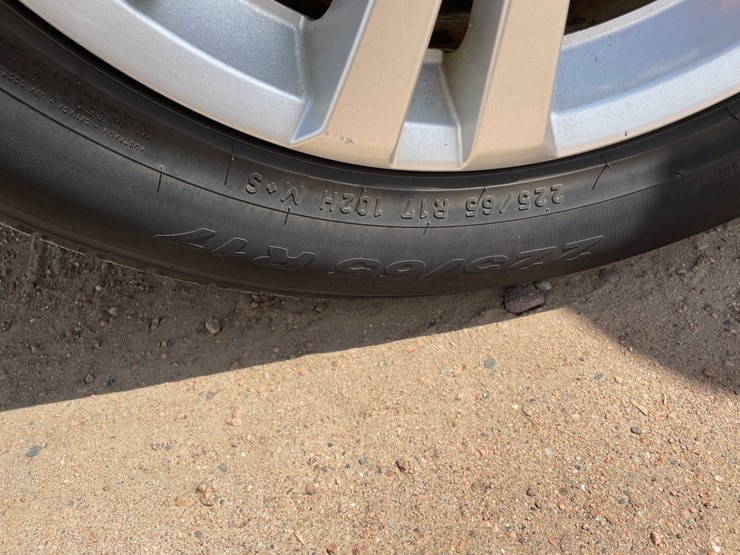 2011-chevrolet-equinox-image-11