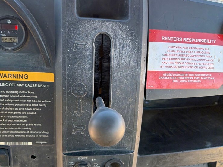 club-car-carryall-1700-image-12