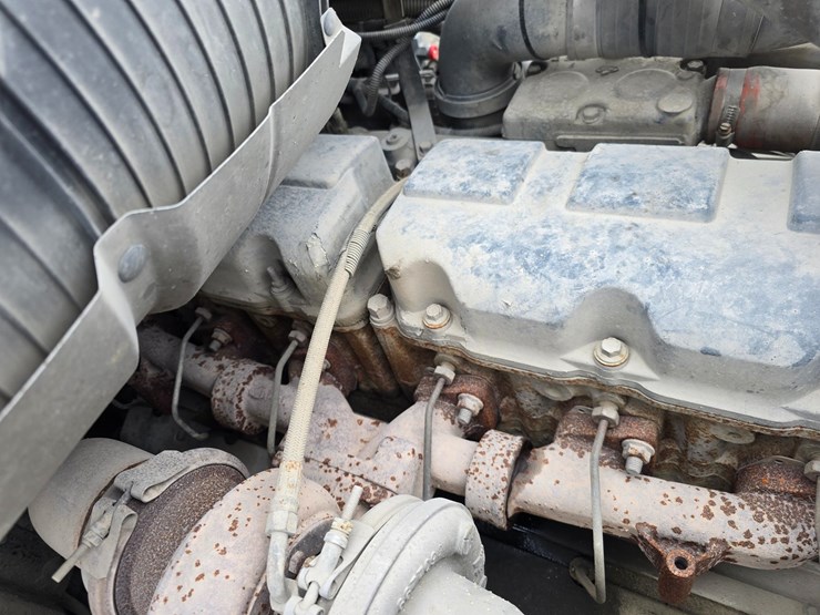 #22589-•-2006-mack-cv713-granite-roll-off-truck-image-37