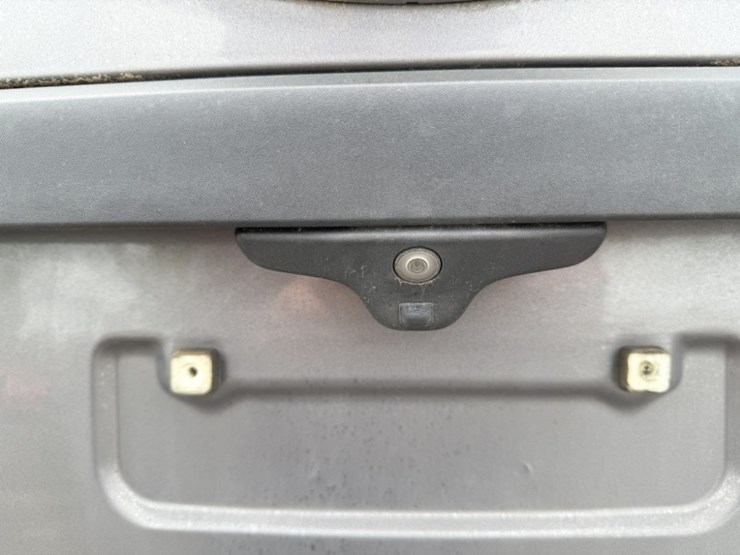 2017-ford-explorer-image-21